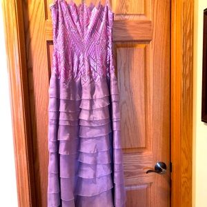 Beautiful gown never worn tadashi